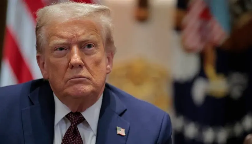 ديمقراطي أمريكي: ترامب يغامر بالسياسة الخارجية من أجل غرينلاند - موقع 24