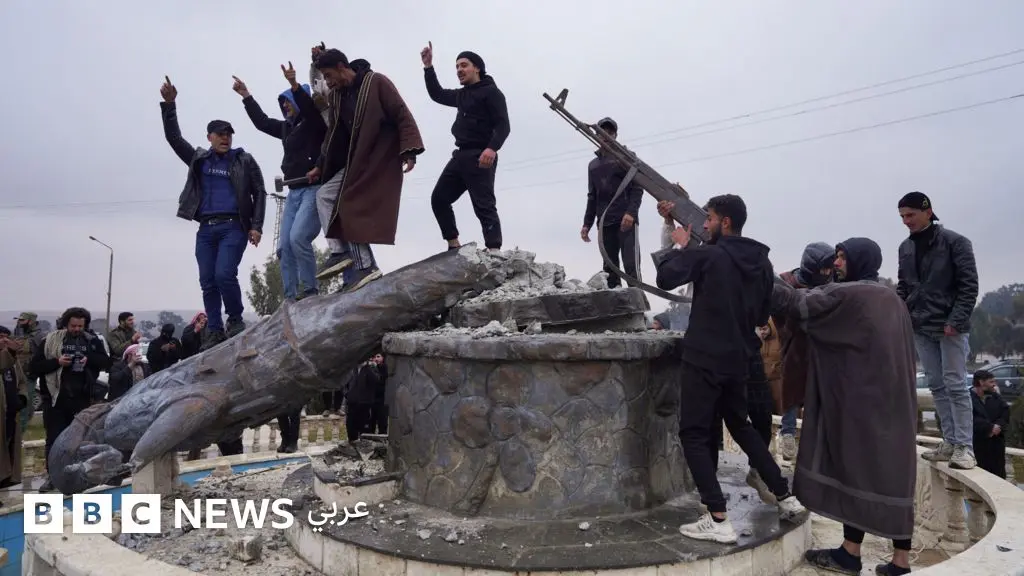 الشرع يتعهّد بحماية حقوق الكرد في سوريا، والجيش يبدأ انتشاراً ميدانياً في منطقة الجزيرة لتأمينها بموجب الاتفاق مع "قسد" - BBC News عربي