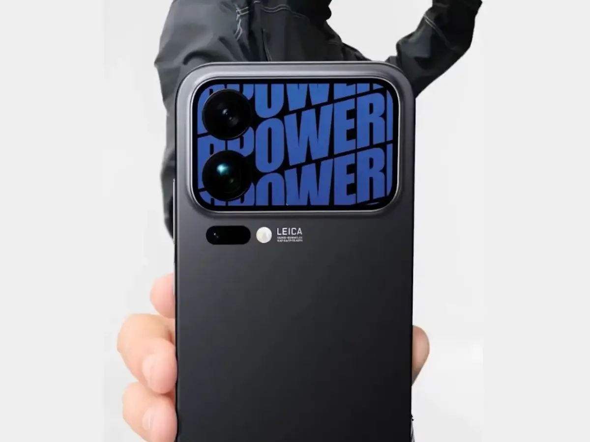 تسريب: سلسلة Xiaomi 18 قد تشهد تطوراً كبيراً في «الشاشة الخلفية» - عالم التقنية