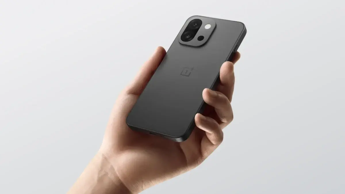 موعد إطلاق OnePlus 15T المتوقع في منتصف مارس