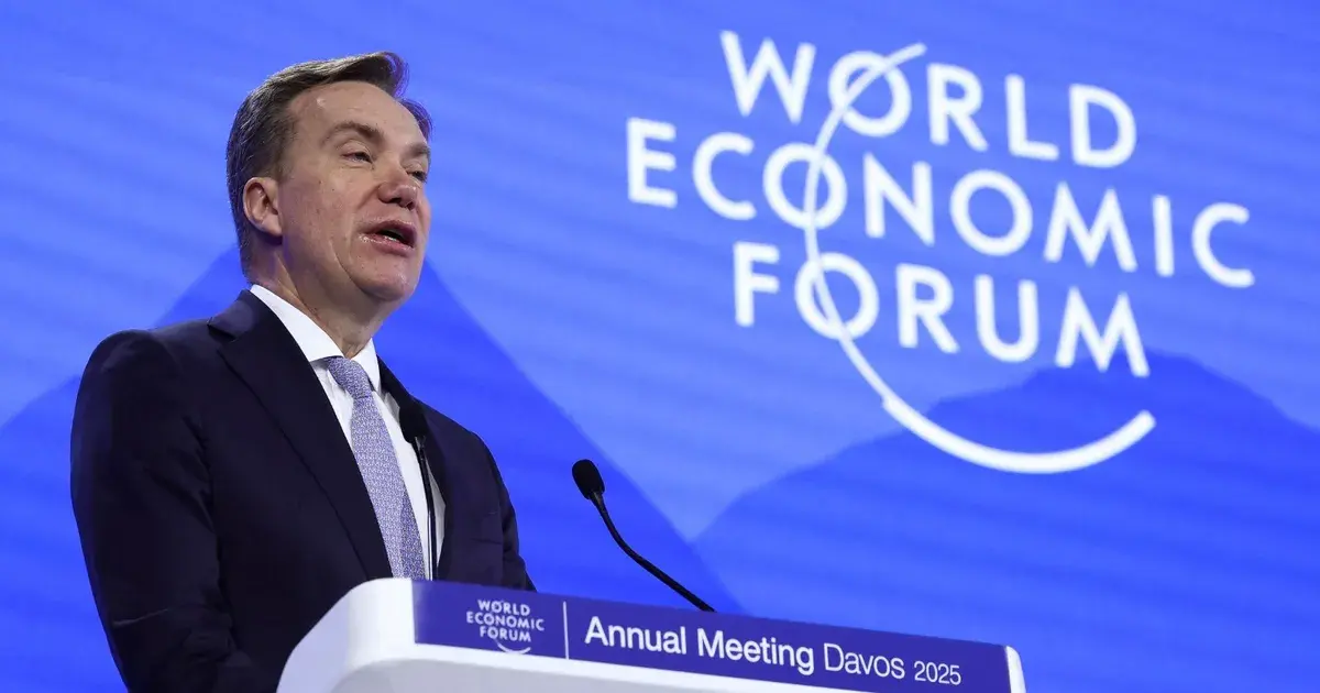 رئيس منتدى دافوس: الخليج يتحول إلى لاعب محوري في الذكاء الاصطناعي