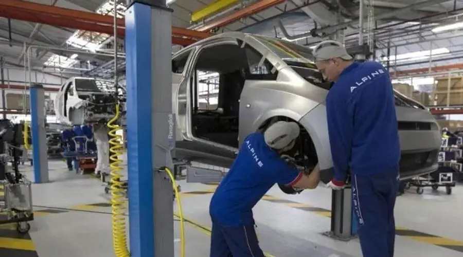 3 % صعود مبيعات «رينو» 2025