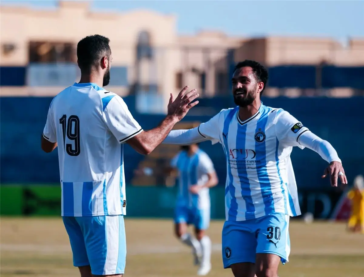بيراميدز يسحق الجونة بثلاثية ويتأهل لربع نهائي كأس مصر