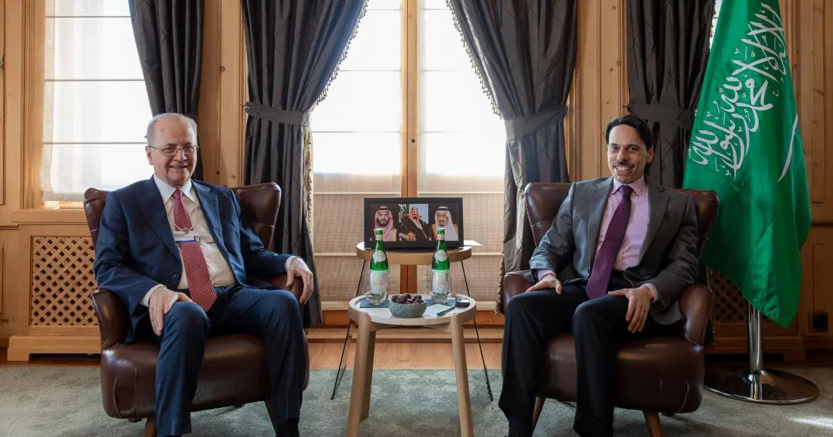 مباحثات بين وزير الخارجية السعودي ورئيس وزراء فلسطين