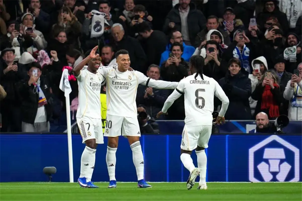 مبابي يسجل هدف ريال مدريد الأول أمام موناكو ويرفض الاحتفال