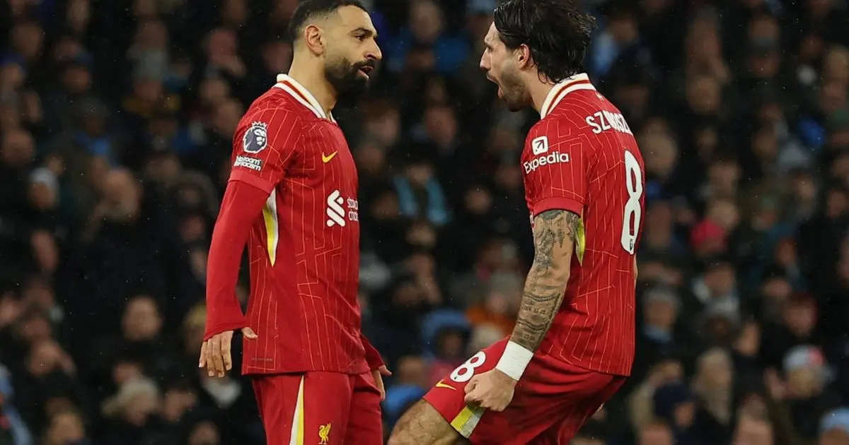 سوبوسلاي يتحدث عن مستقبل "صديقه المقرب" محمد صلاح مع ليفربول