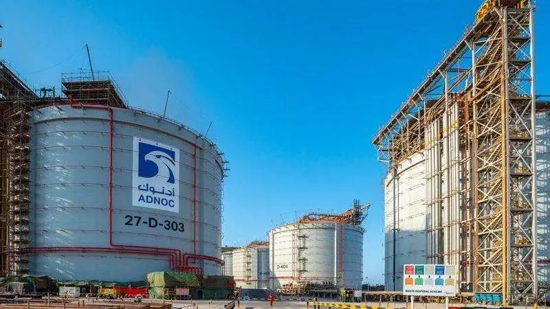 «أدنوك للغاز» تزود «هندوستان للبترول» بالغاز الطبيعي المسال لمدة 10 سنوات