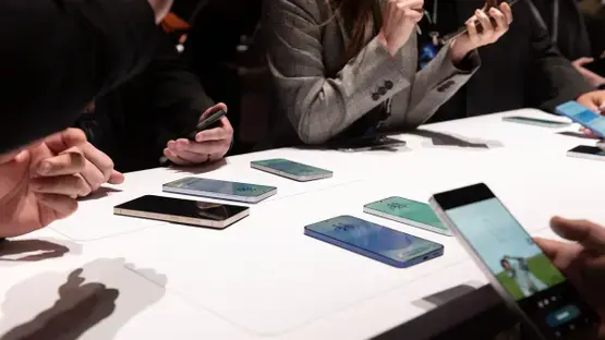 تسريبات تكشف ألوان «Galaxy S26 Ultra» واللون المميز الجديد