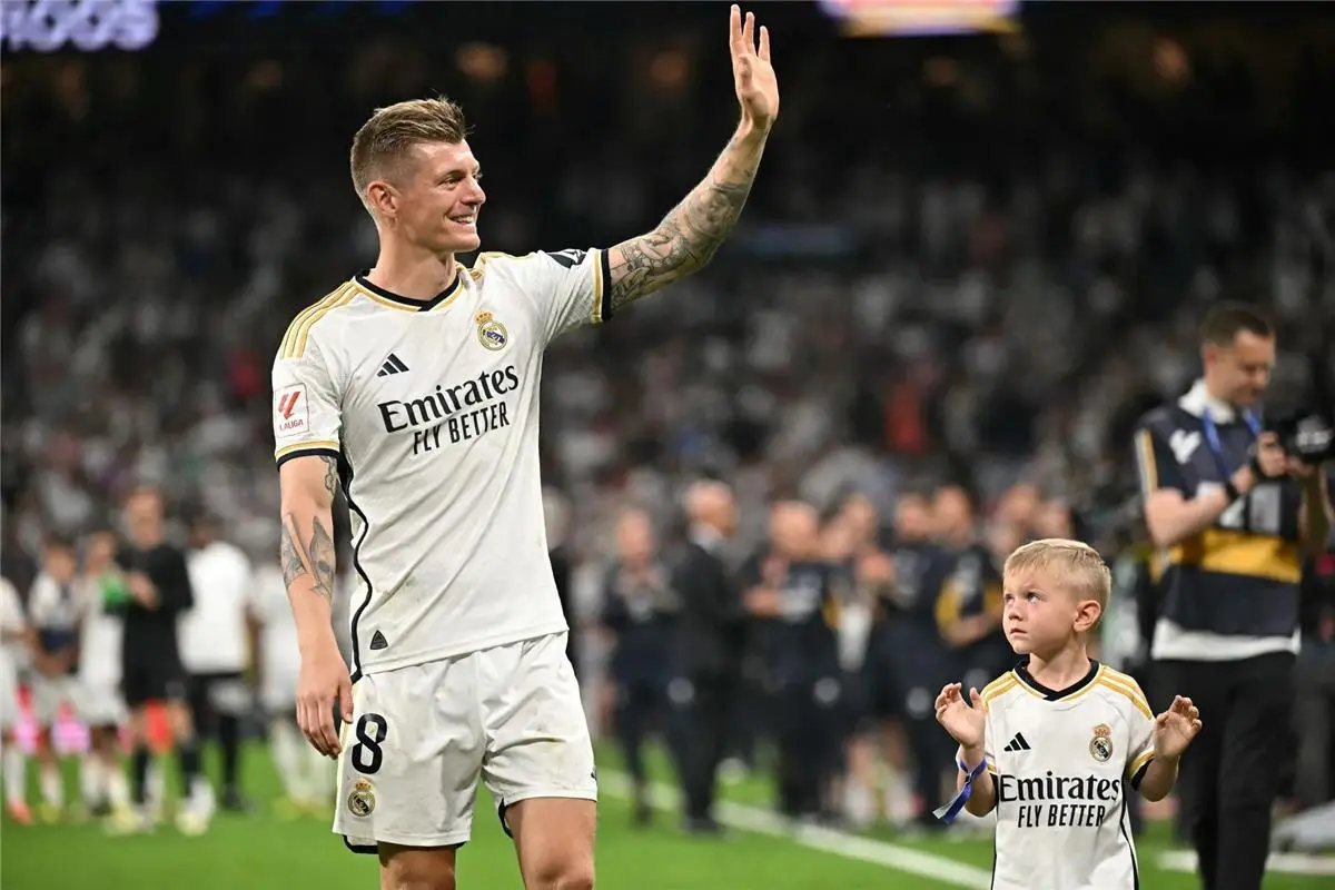 توني كروس: العظماء فقط يتعرضون لصافرات الاستهجان في ريال مدريد