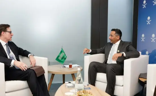 في دافوس.. وزير الصناعة يبحث مع كبرى الشركات العالمية تعزيز الشراكات الاستثمارية