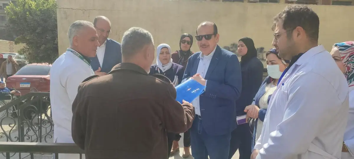 نائب وزير الصحة يتفقد مستشفيات حلوان والمنيرة والحوض المرصود ويوصي باستبعاد مدير حلوان