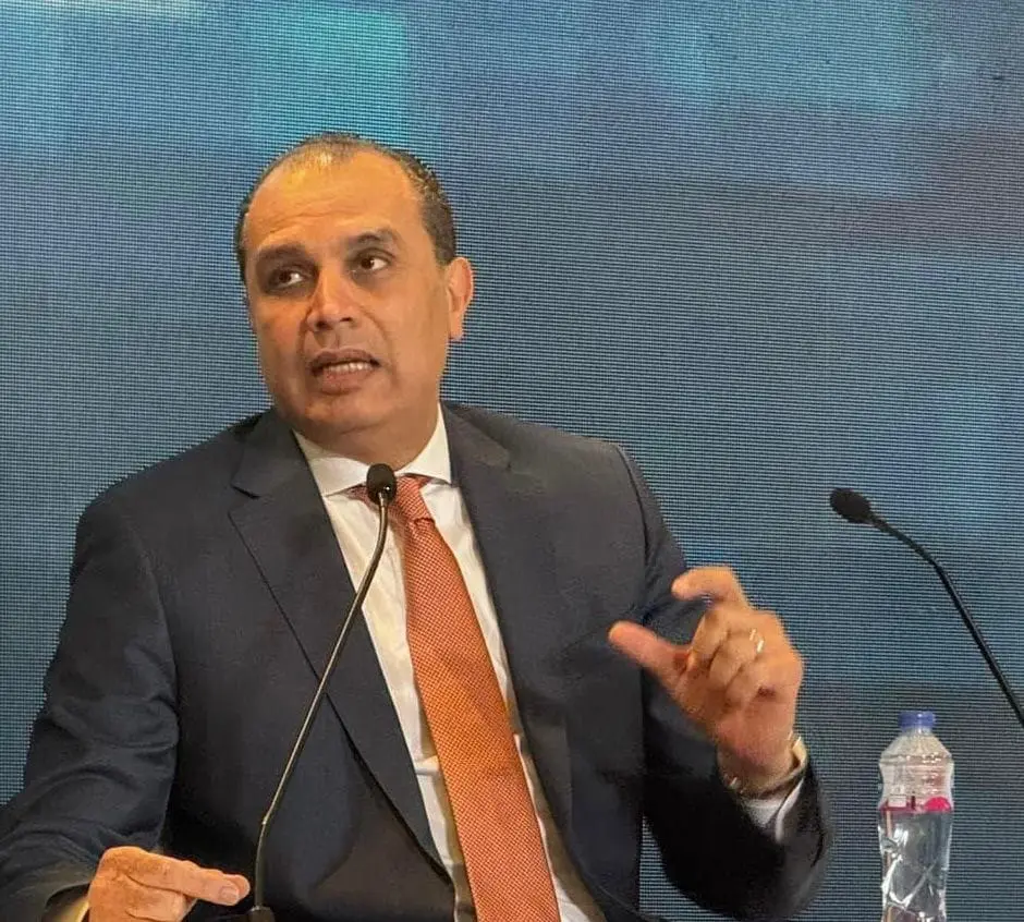 قرار جمهوري بتجديد الثقة في الدكتور هشام بدر نائبًا لرئيس هيئة الشراء الموحد - أموال الغد