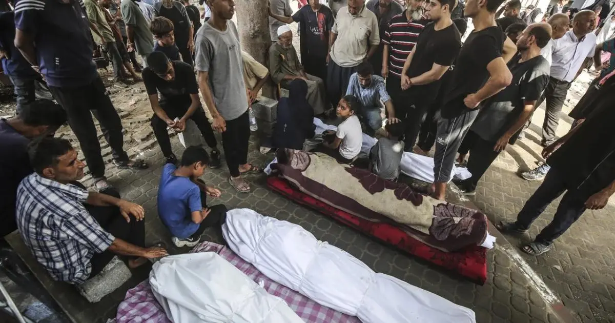 قرابة 243 ألف شهيد وجريح بغزة منذ بداية العدوان