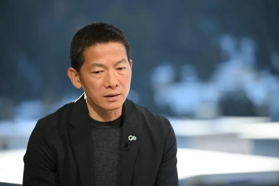 7 آلاف عامل بـ 100 رافعة يبنون «ستارغيت» في أبوظبي