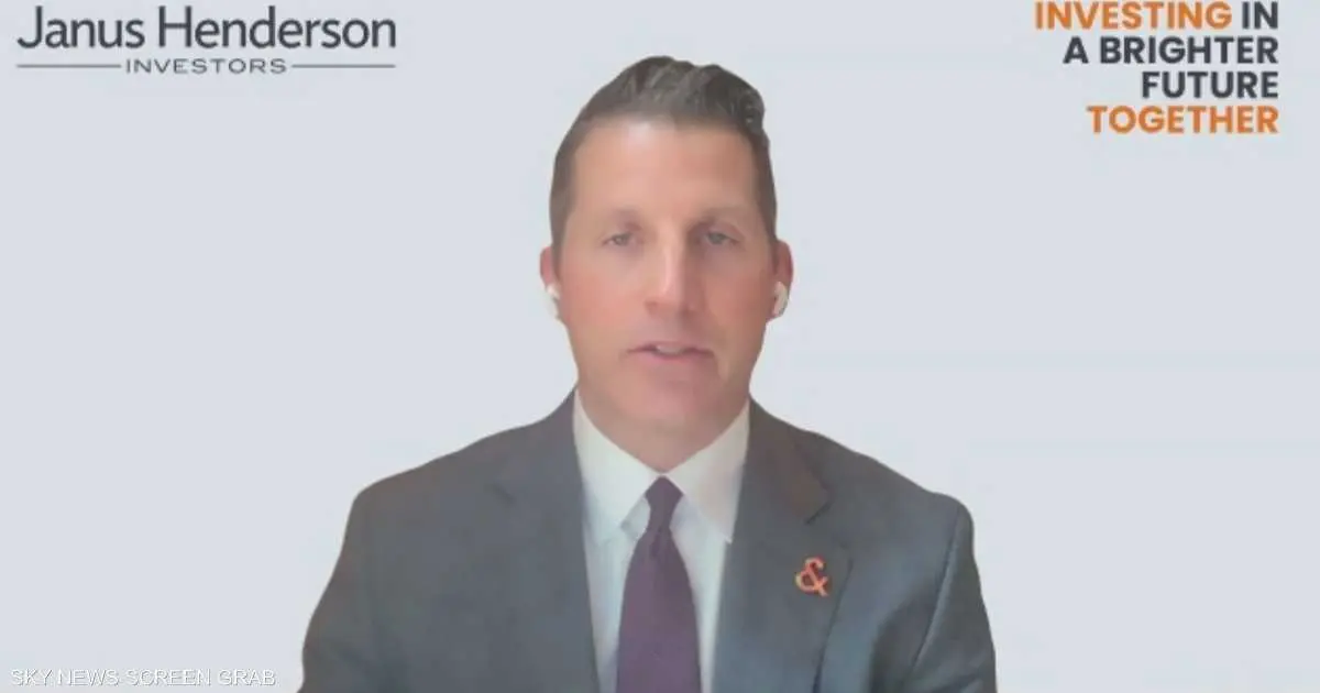 صدمة الرسوم تعصف بوول ستريت والأسواق تترقب التهدئة