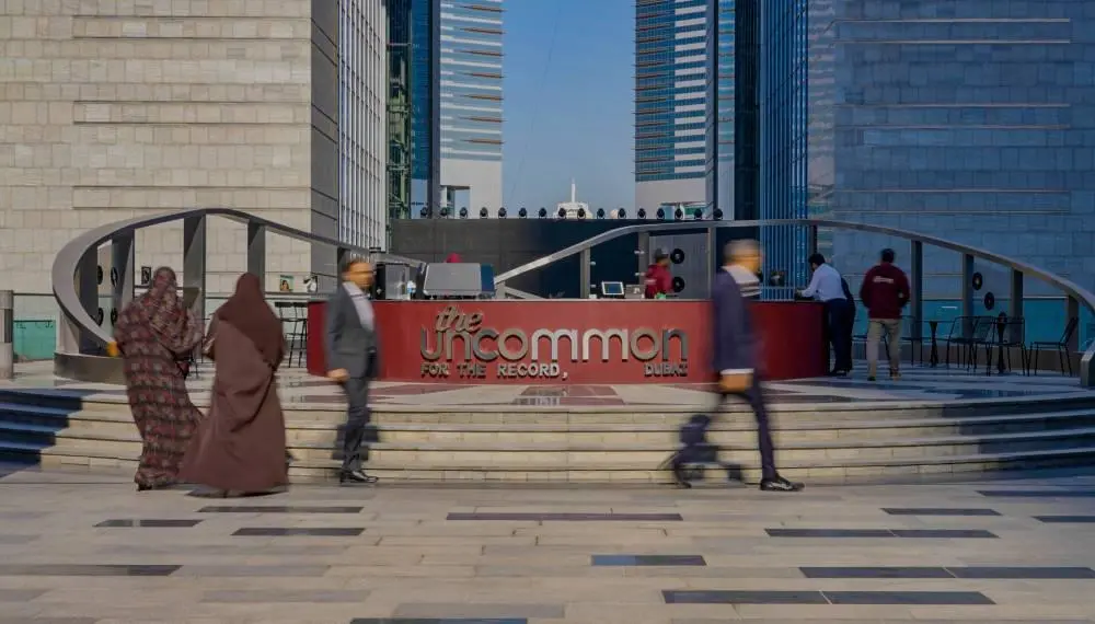 مركز دبي المالي العالمي يُطلق «روف لاين»