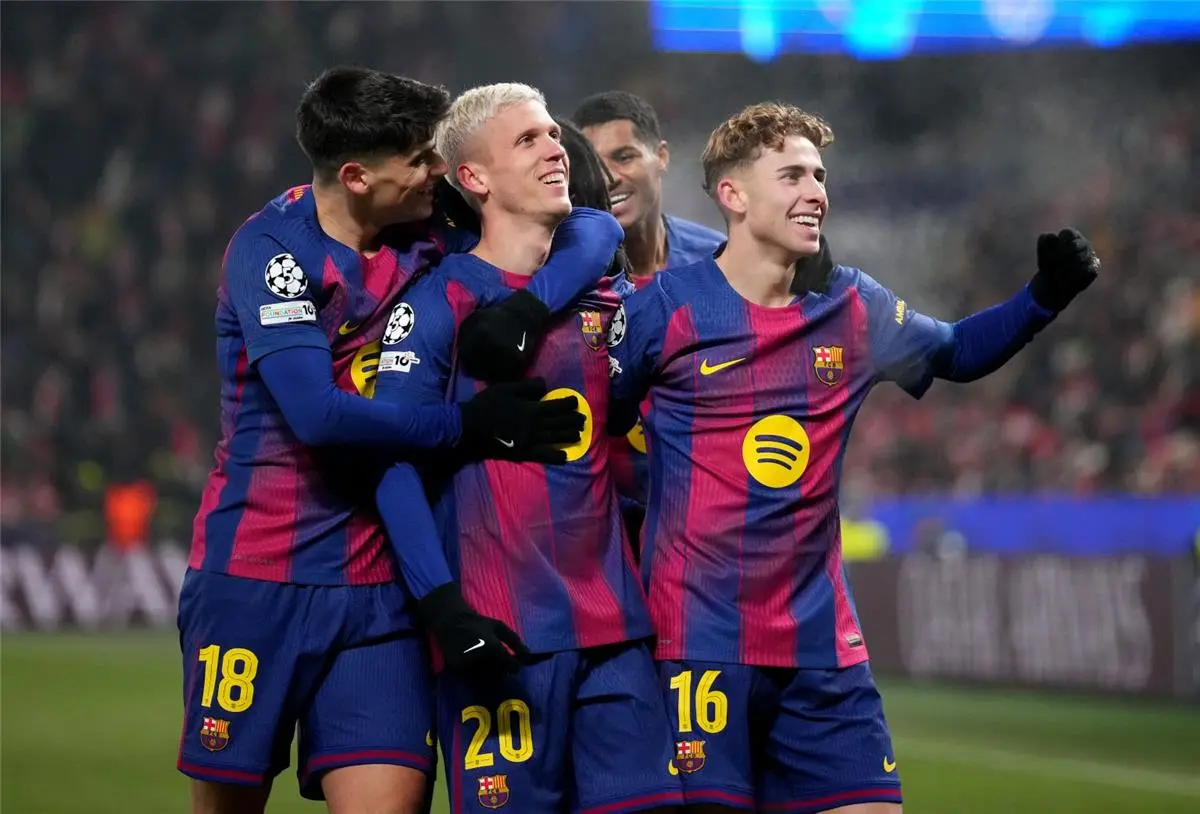 جالطة سراي يراقب لاعب برشلونة بعد تهميشه من فليك