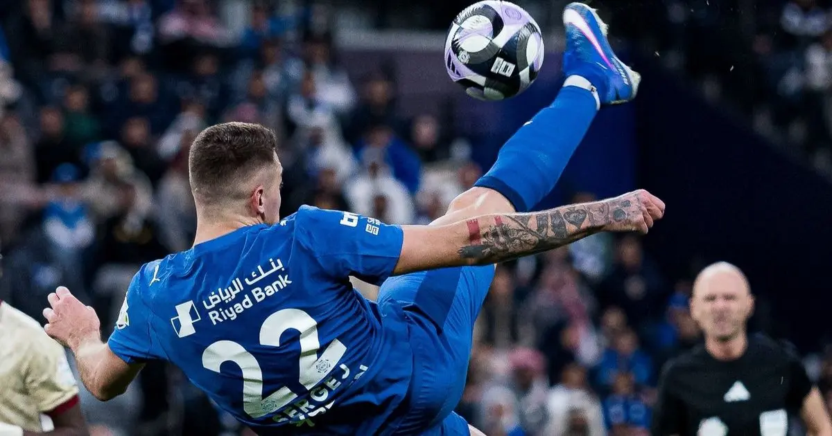 شاهد.. الهلال يقلب الطاولة على الفيحاء بأهداف رائعة