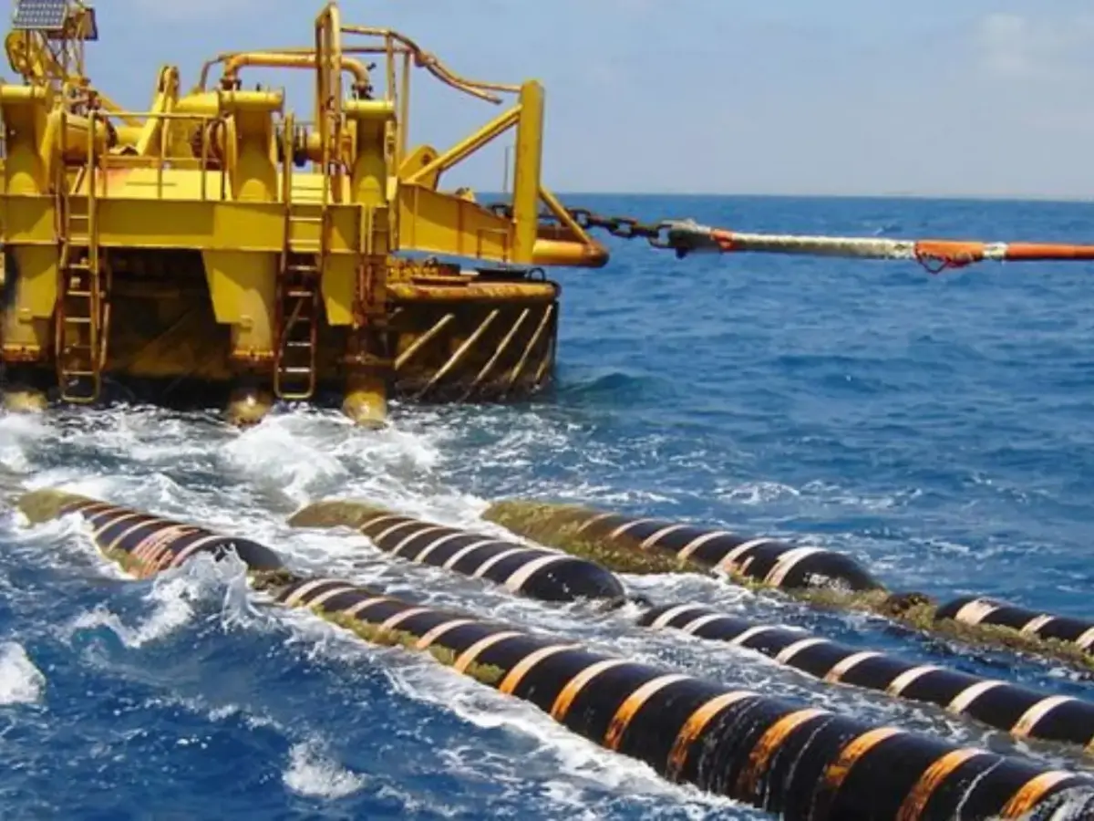 شركات التقنية الكبرى تتسابق للسيطرة على الإنترنت في إفريقيا - عالم التقنية