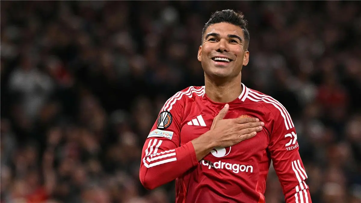 كاسيميرو يعلن الرحيل عن مانشستر يونايتد