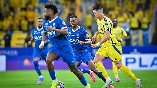 من في القمة ومن تراجع؟.. الكشف عن أفضل الدوريات العربية بـ2025