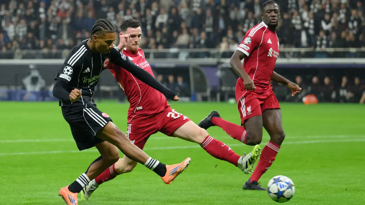 ما القنوات الناقلة لمباراة بورنموث وليفربول في الدوري الإنجليزي 2025-2026؟ وكيف تتابعها عبر الإنترنت؟