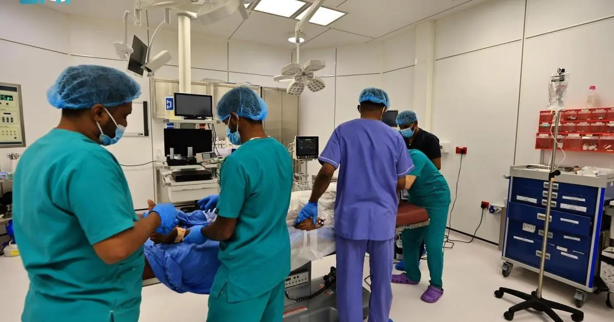 تدخل سعودي عاجل ينقذ حياة سبعيني في سقطرى اليمنية