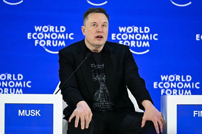 سبيس إكس تقترب من طرح عام قد يكون الأكبر عالميًا