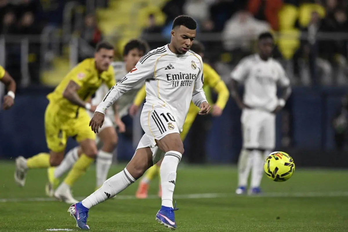 مبابي يوضح حقيقة تعمده إهداء ضربة جزاء "بانينكا" لـ إبراهيم دياز