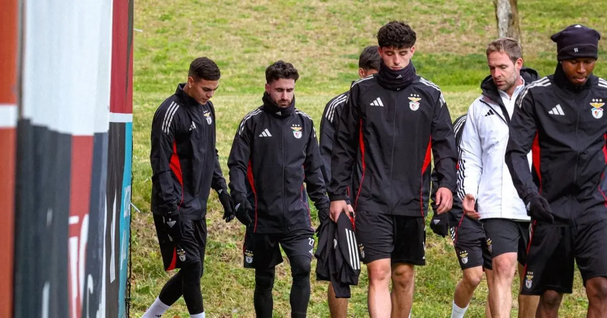 جماهير بنفيكا تقتحم مقر التدريبات ومورينيو يواجه الطوفان