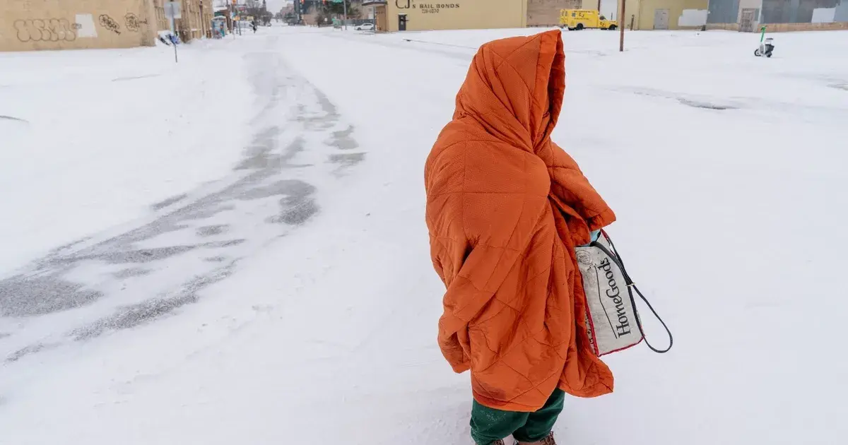 ترمب يعلن الطوارئ في 10 ولايات لمواجهة عاصفة شتوية واسعة النطاق