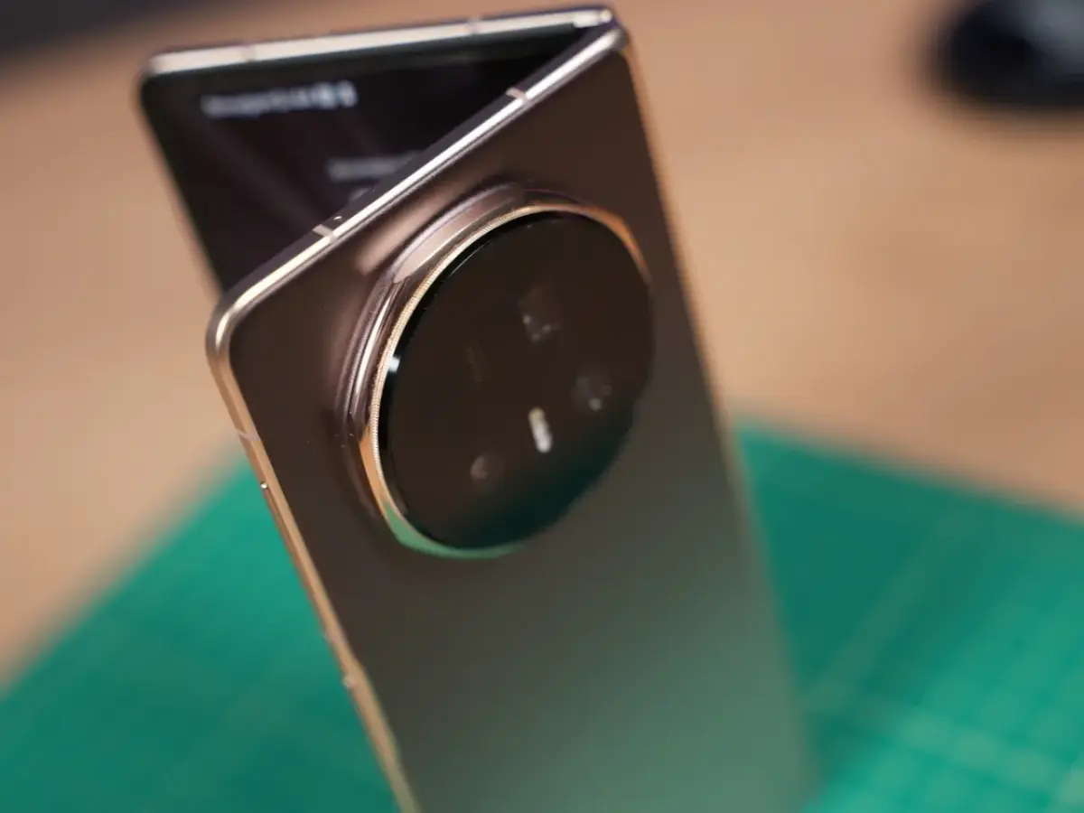 تسريب هونر Magic V6 يكشف عن بطارية هي الأكبر في الفئة القابلة للطي - عالم التقنية