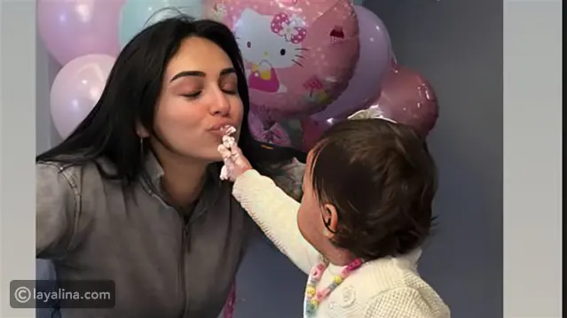 أجواء حميمية دافئة: سلمى أبو ضيف تحتفل مع زوجها بأول عيد ميلاد لابنتهما (صور)