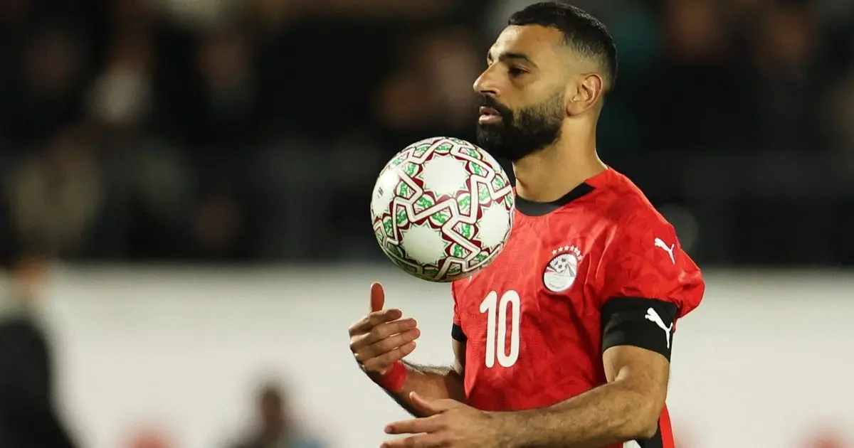 لماذا اعتذر محمد صلاح للاعبي منتخب مصر خلال كأس إفريقيا؟