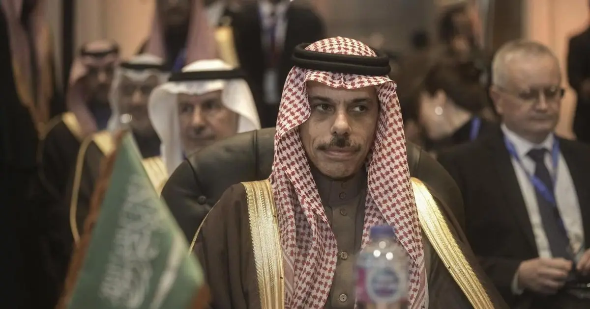 وزير الخارجية السعودي يصل إلى بولندا في زيارة رسمية