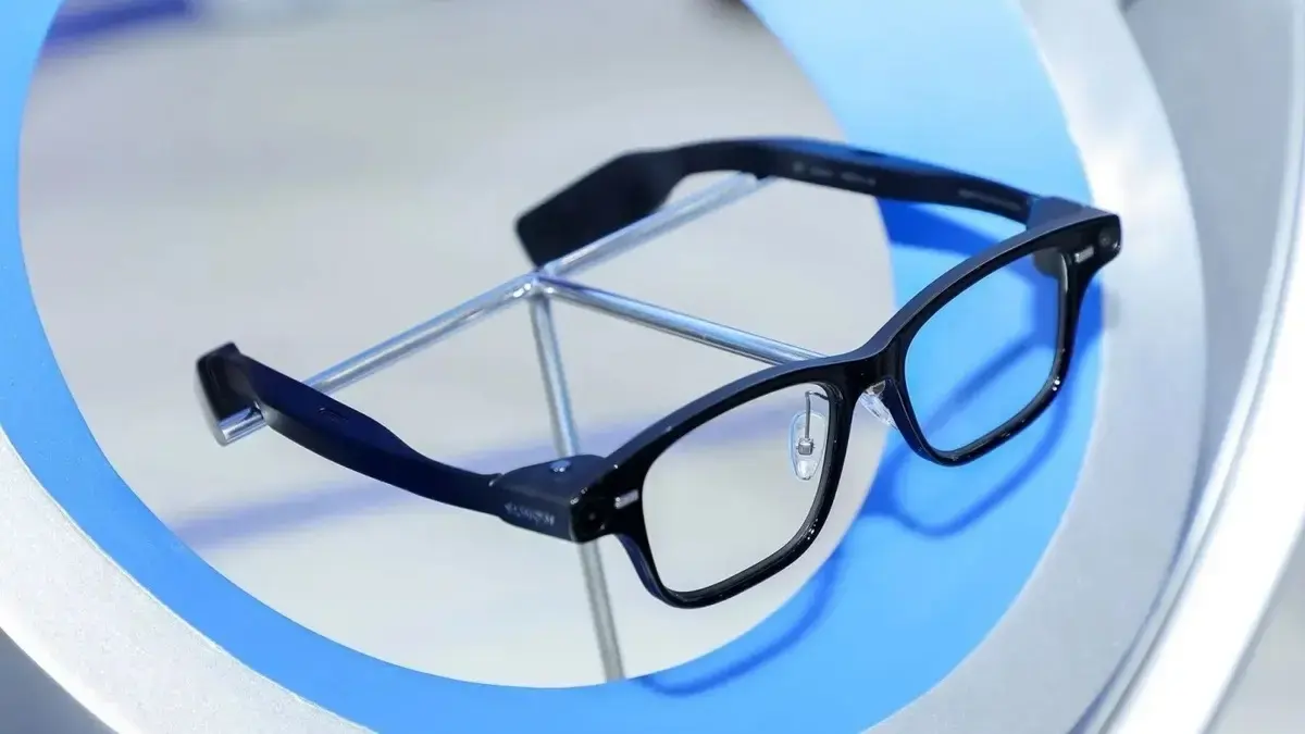 نظارة ميتا أوكلي الذكية.. هل تستحق 500 دولار؟