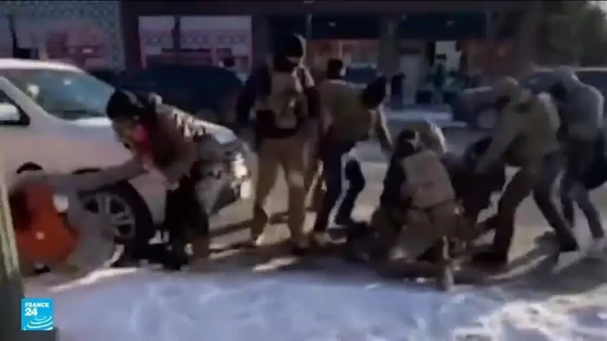 كلينتون وأوباما يدعوان الأمريكيين إلى صحوة بعد تصاعد الاحتقان في مينيابوليس