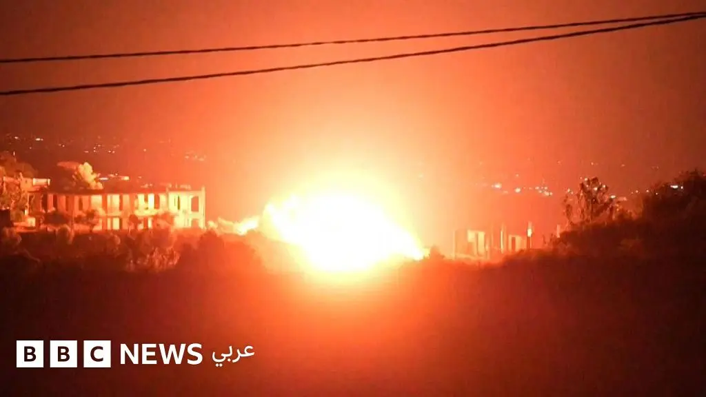 غارات إسرائيلية على جنوب لبنان، والجيش الإسرائيلي يعلن استهداف بنى عسكرية لحزب الله - BBC News عربي