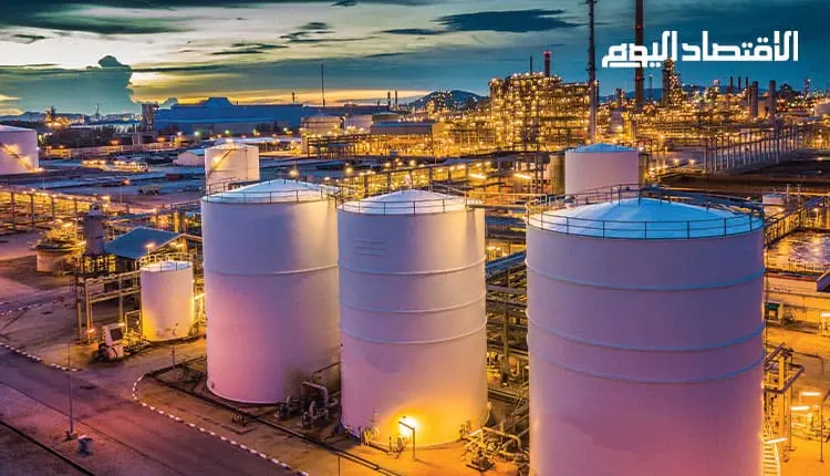 بعد وصوله لـ66 دولارًا.. هل تتجه أسعار النفط لموجة ارتفاع جديدة؟
