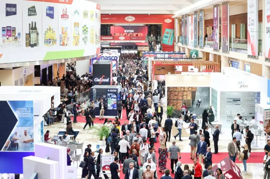 8500 عارض من 195 دولة في «جلفود» اليوم