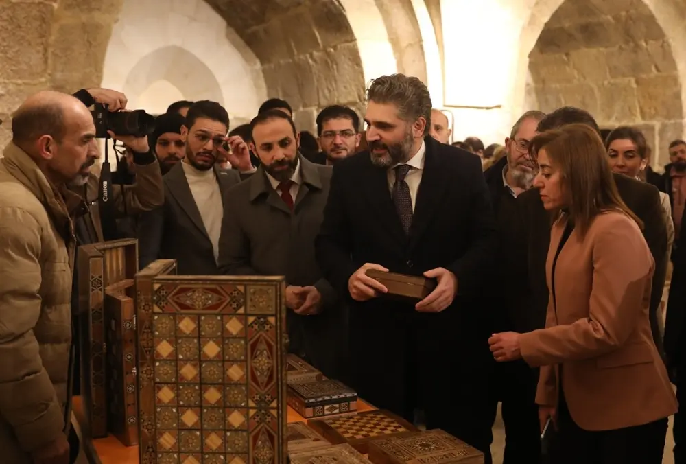 وزير الثقافة يعلن انتهاء ترميم البرج الثامن من قلعة دمشق