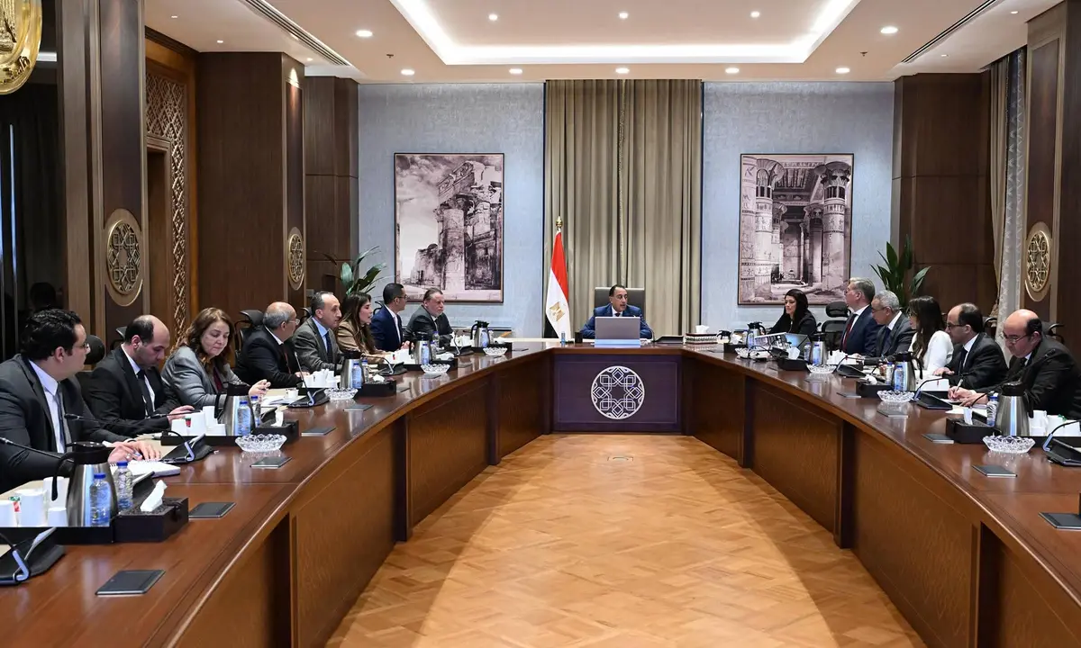 رئيس الوزراء: ندعم مشروعات تكرير البتروكيماويات لتنفيذ خطة الاكتفاء الذاتي من المنتجات البترولية - أموال الغد