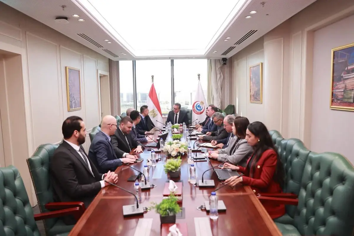 وزير الصحة يستقبل وفد شركة «ميندراي» الصينية لتعزيز التعاون في الصناعات الطبية والمستشفيات الذكية