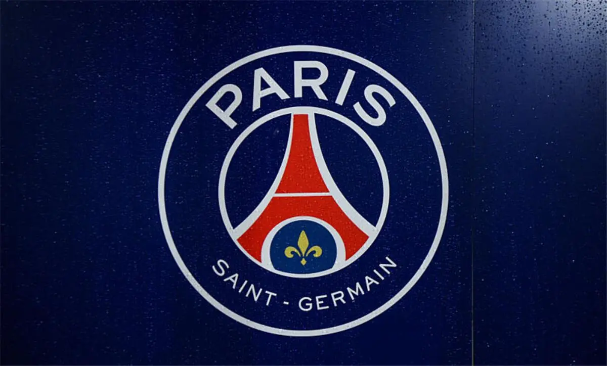 باريس سان جيرمان يعلن ضم لاعب برشلونة