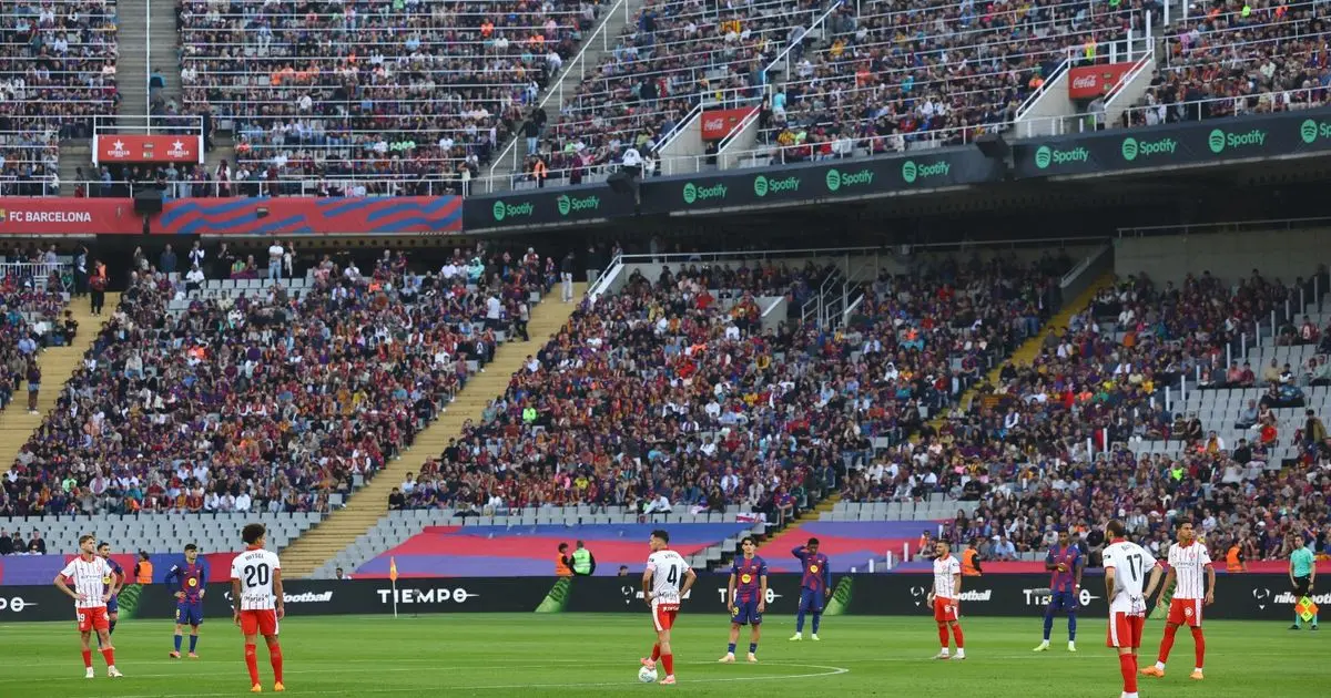 رابطة الدوري تقاضي لاعبين احتجوا على مباراة ميامي بين برشلونة وفياريال