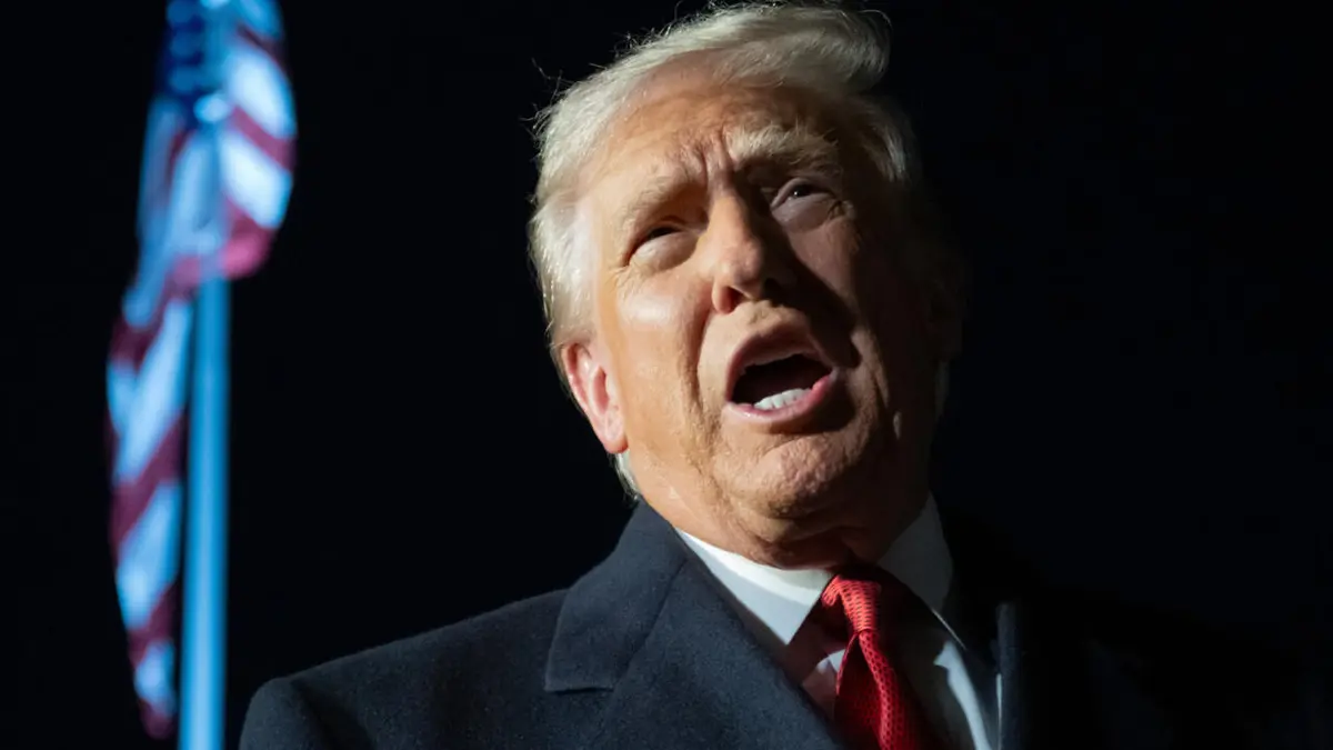 ترامب يعلن رفع الرسوم الجمركية على سلع كورية جنوبية إلى 25%