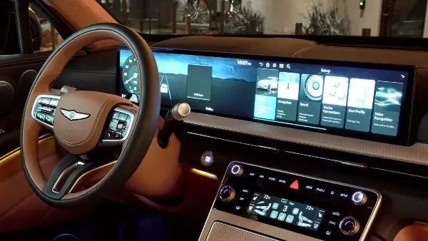 مشكلة بسيطة في الراديو تهدد بتلف محركات سيارات جينيسيس