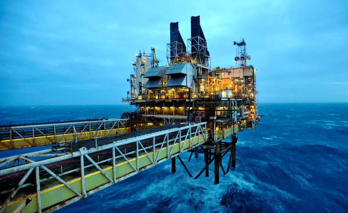 النفط والغاز في بريطانيا.. بين دعوات زيادة الإنتاج وضريبة أرباح الطاقة (تقرير) - الطاقة