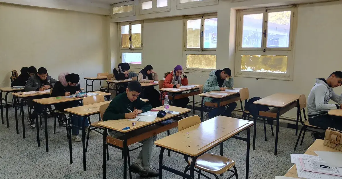 تعليق الدراسة في الجزائر بسبب توقعات بهبوب رياح عاتية