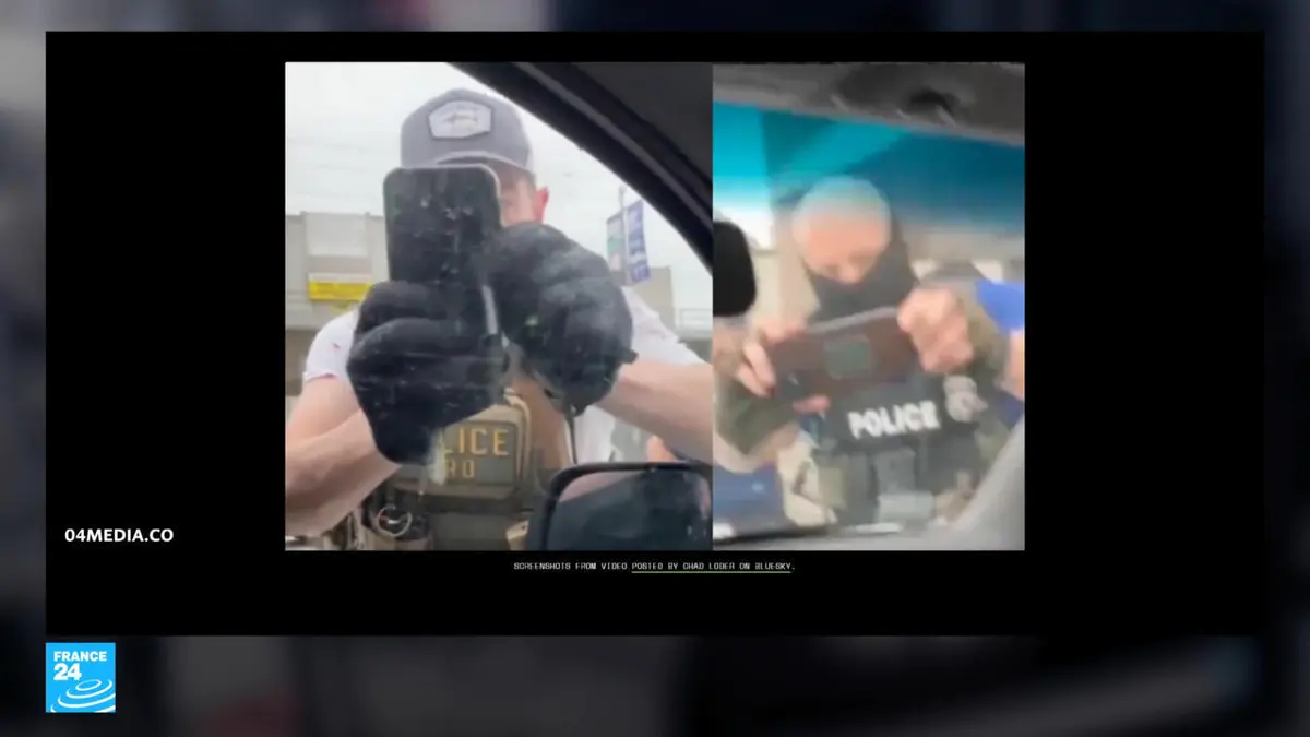 تكنو - لماذا يستخدم عناصر إدارة الهجرة والجمارك هواتفهم المحمولة لالتقاط صور للمارة في الشارع؟